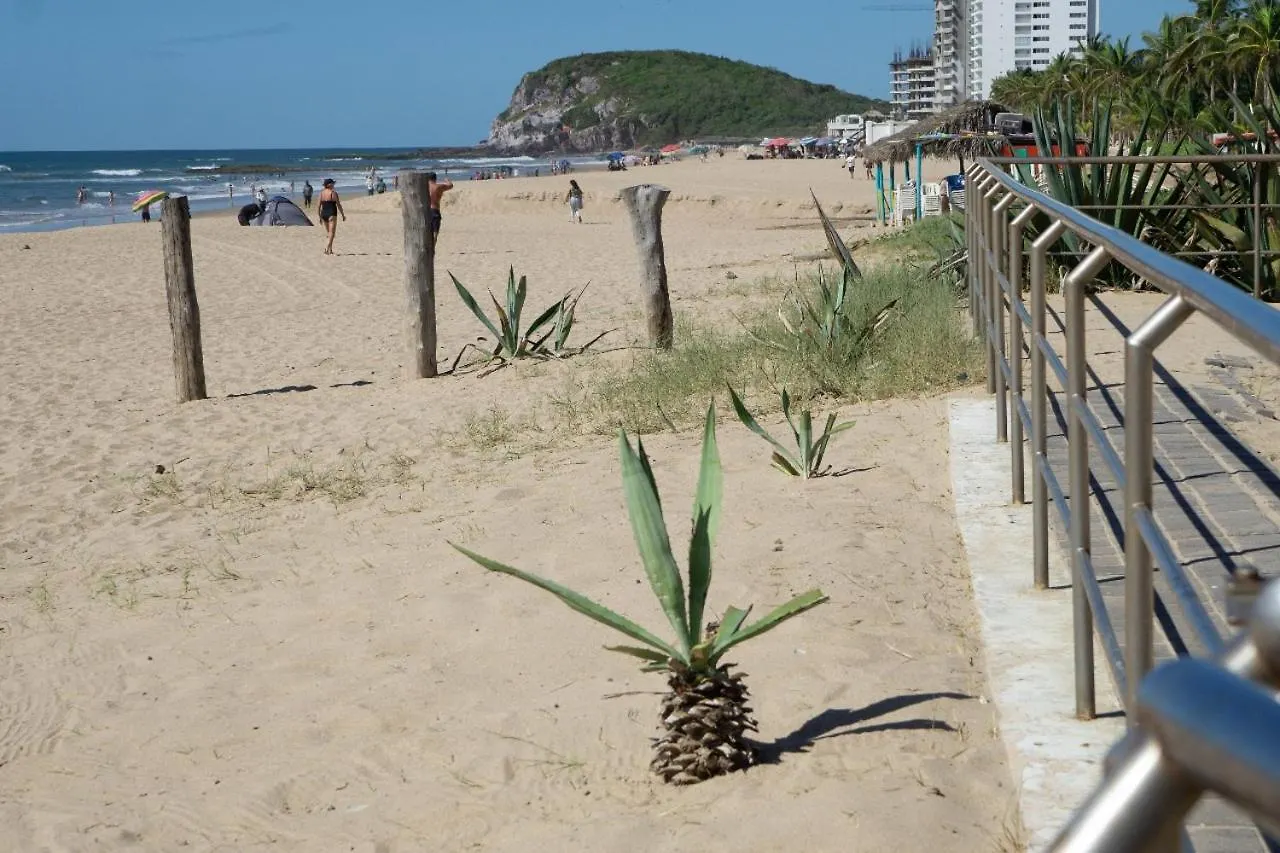 Departamentos Y Cabanas A Pie De Playa -Baraka Beach Club ماساتلان شقة