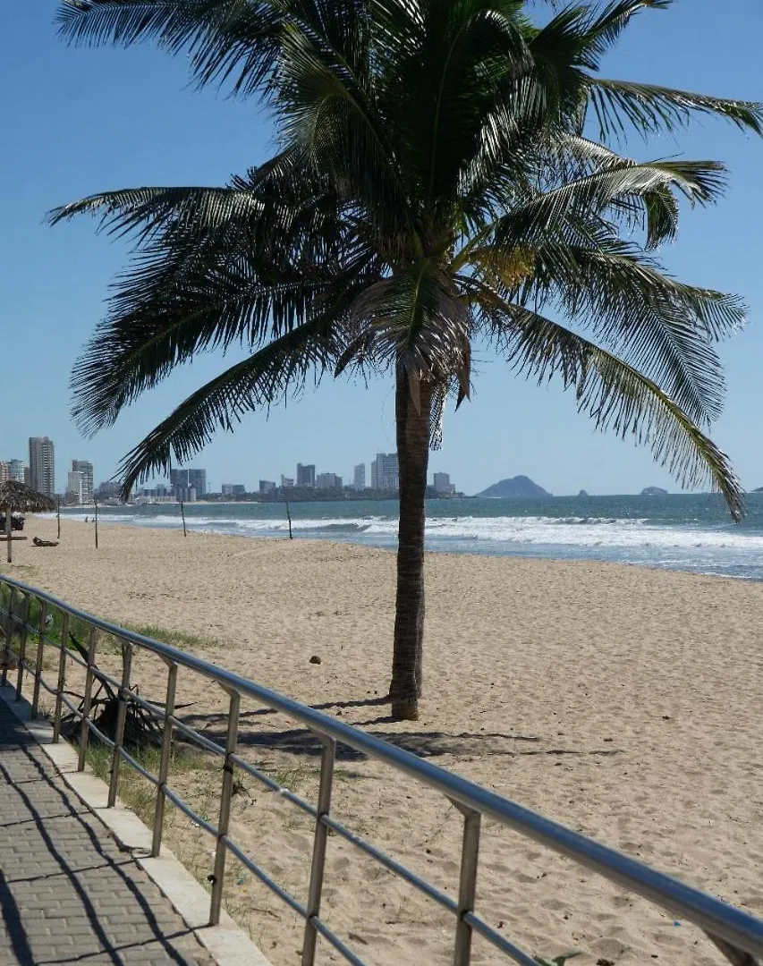 Departamentos Y Cabanas A Pie De Playa -Baraka Beach Club ماساتلان شقة